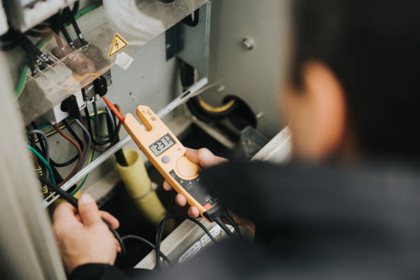 Best Electrical Troubleshooting Services  in East Moline, IL