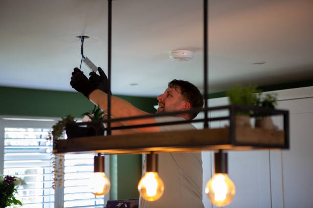 Best Home Electrical Repair  in East Moline, IL